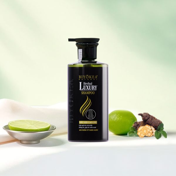 Dầu gội thảo mộc luôn là sự lựa chọn tốt để chăm sóc tóc