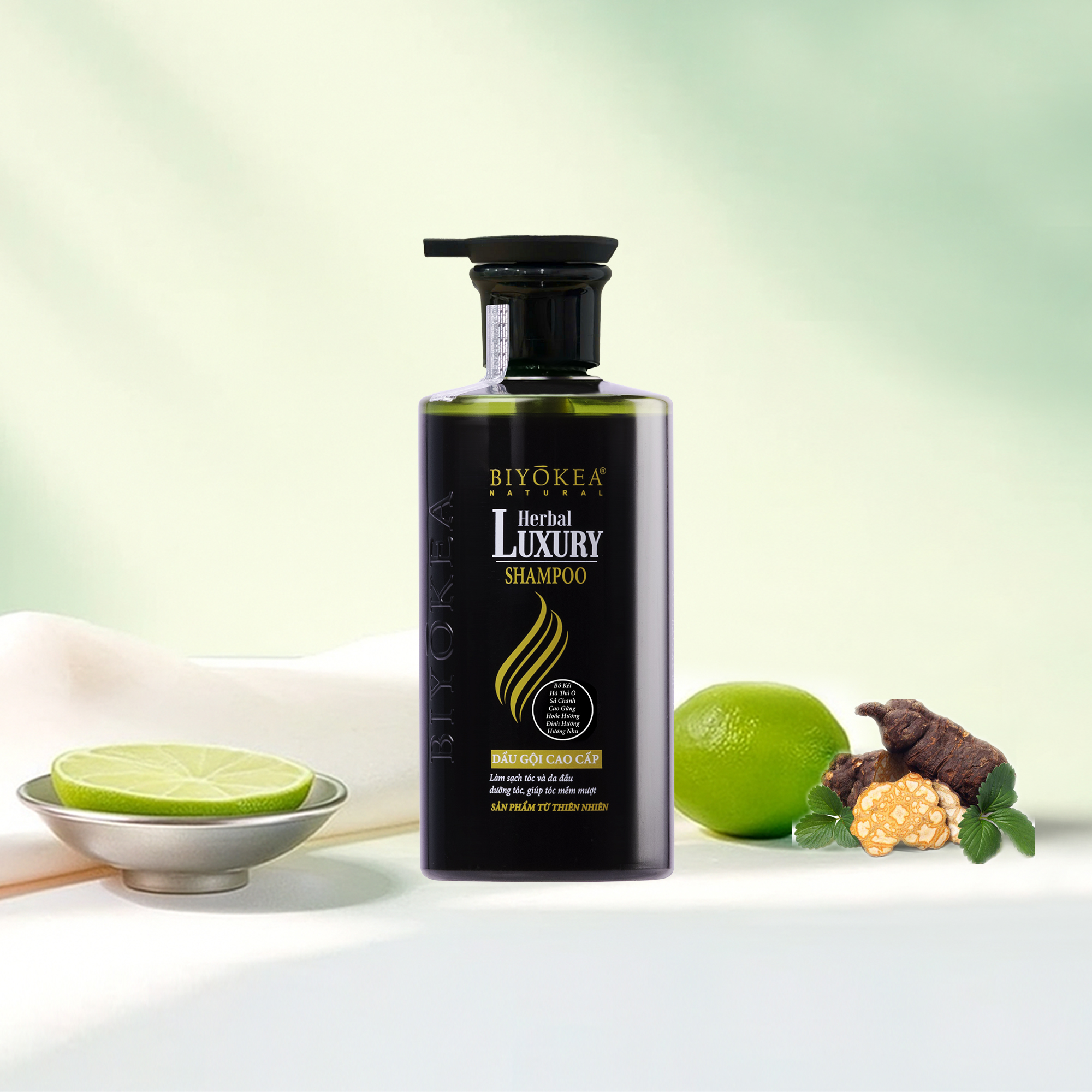 Dầu gội thảo mộc luôn là sự lựa chọn tốt để chăm sóc tóc